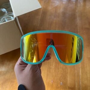GOODR WRAP G sunglasses